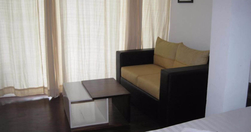 Lake Wind Hotel Tissamaharama Exterior foto